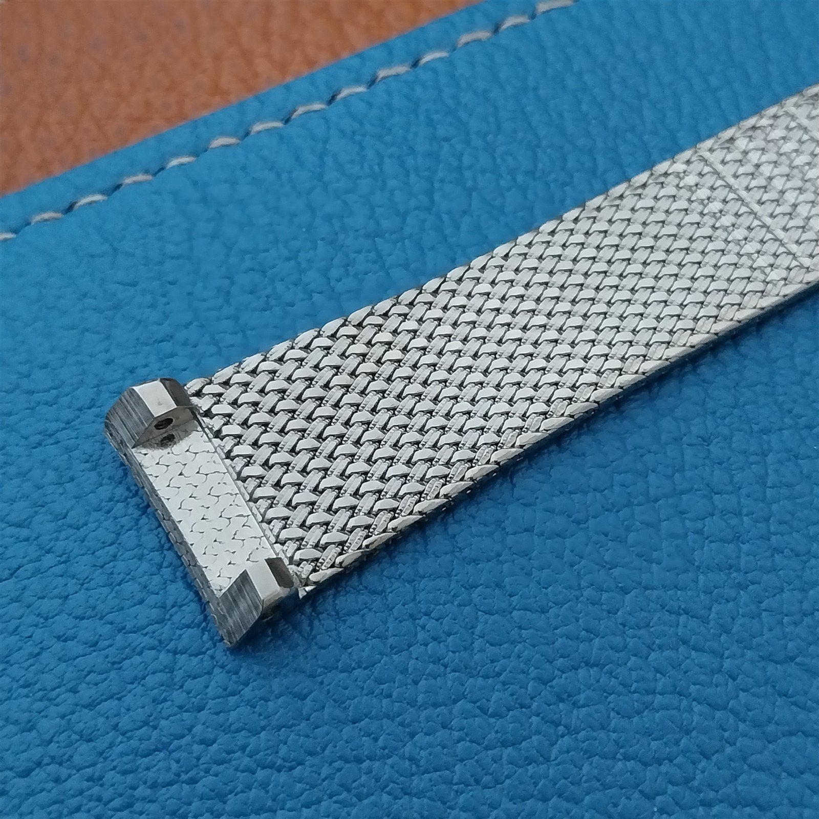 Vintage Seiko Japan 12mm Single Lug Mens Classic Yellow GoldTone Mesh Watch Band