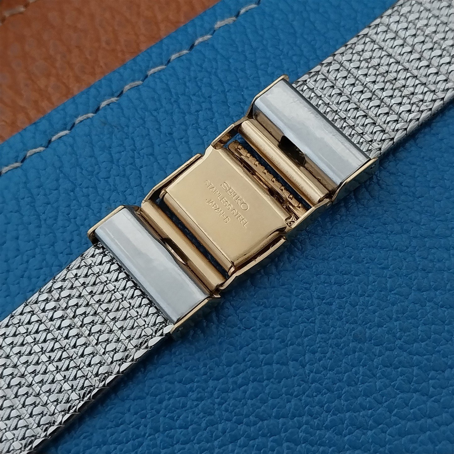 Vintage Seiko Japan 12mm Single Lug Mens Classic Yellow GoldTone Mesh Watch Band