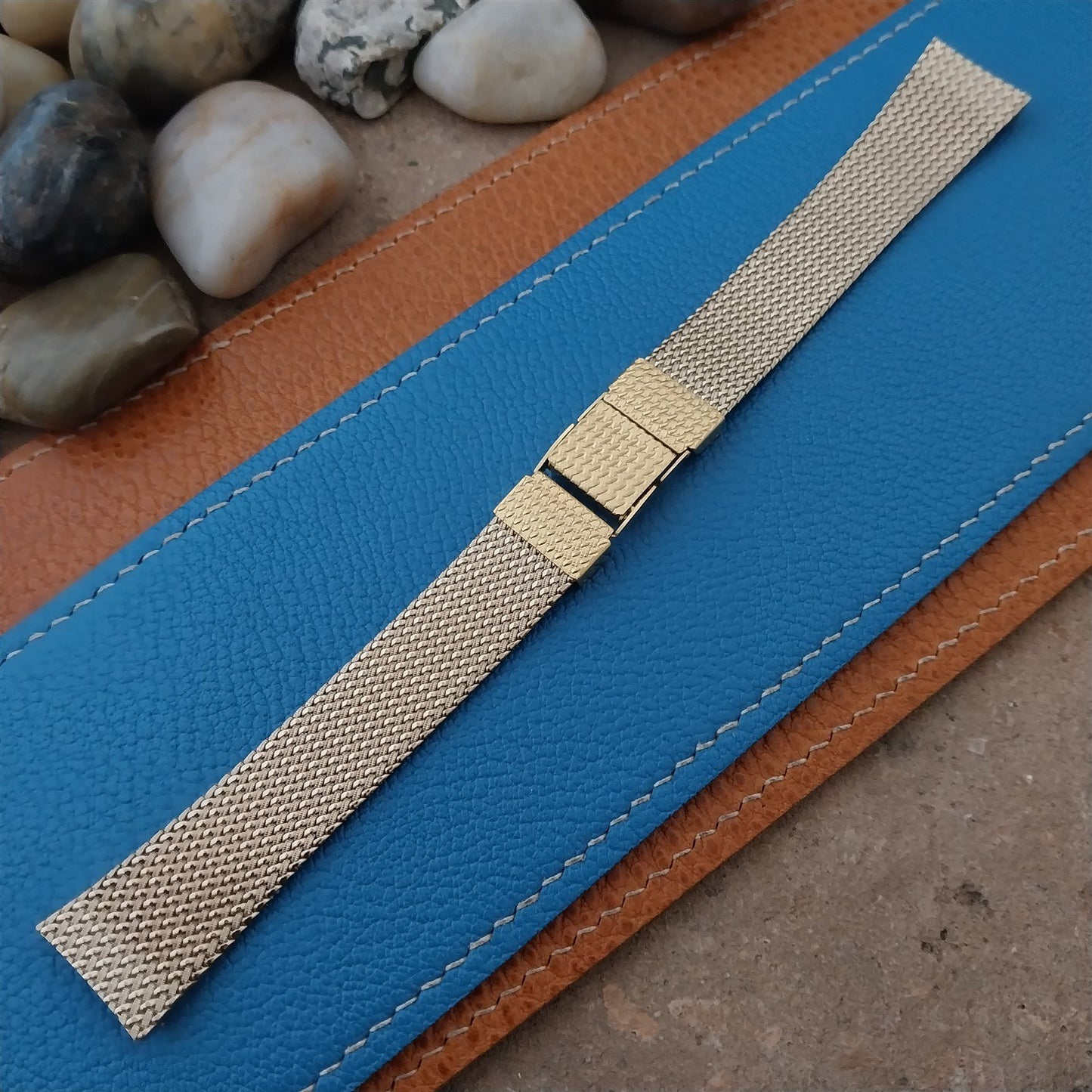 Vintage Seiko Japan 12mm Single Lug Mens Classic Yellow GoldTone Mesh Watch Band