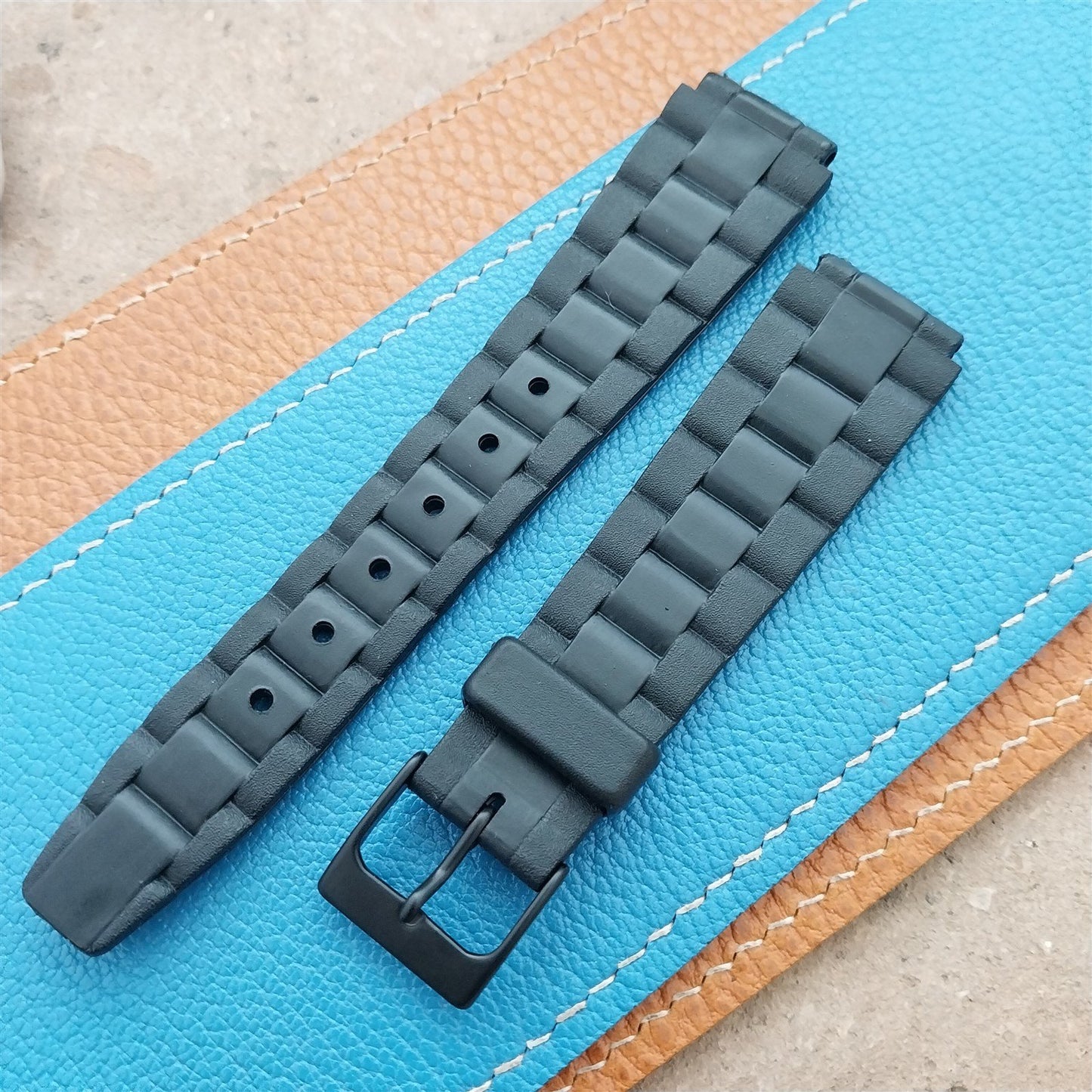 1970s 18mm Skindiver Oyster Diver & Black Buckle Unused Vintage Watch Band