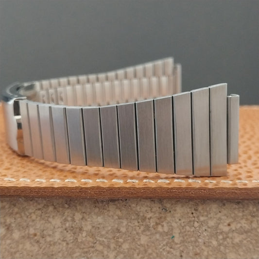 Vintage 18mm Flared Stainless Steel JB Champion Unused 1970s Classic Watch Band