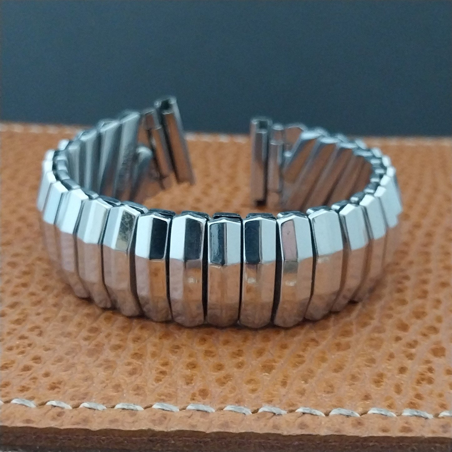 Vintage 5/8" Bulova White Gold-Filled Unused 1950s Classic Stretch Watch Band