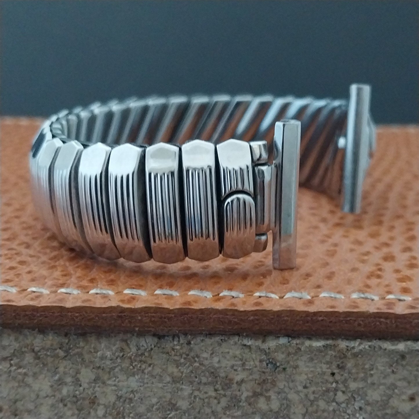 Vintage 19mm 16mm Bulova White Gold-Fill Unused 1950s Classic Stretch Watch Band