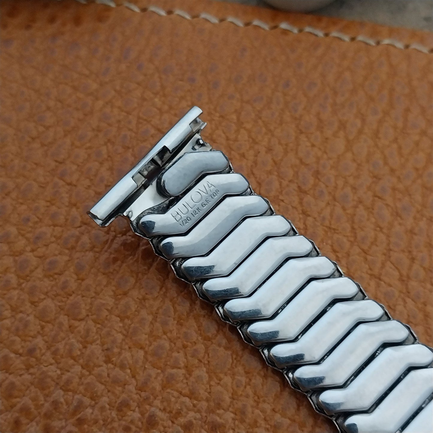 Vintage 19mm 16mm Bulova White Gold-Fill Unused 1950s Classic Stretch Watch Band