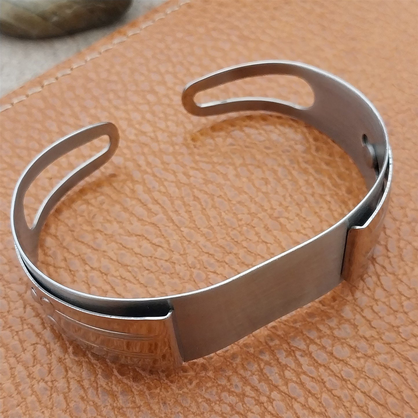 5/8" Vintage Don Juan Chicago Guardsman Stainless Cuff Medium Unused Watch Band