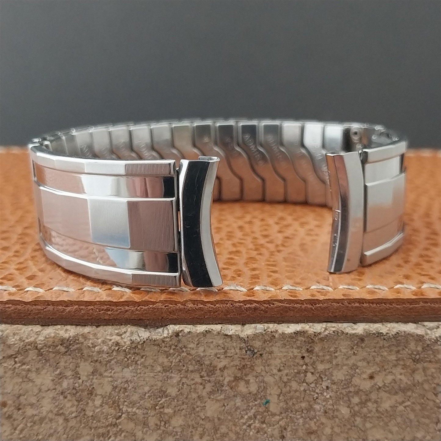 The Correct Original 1950s Waltham Skindiver Admiral Stainless Steel Watch Band