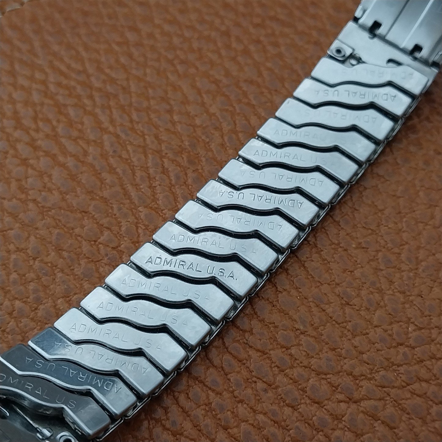 The Correct Original 1950s Waltham Skindiver Admiral Stainless Steel Watch Band