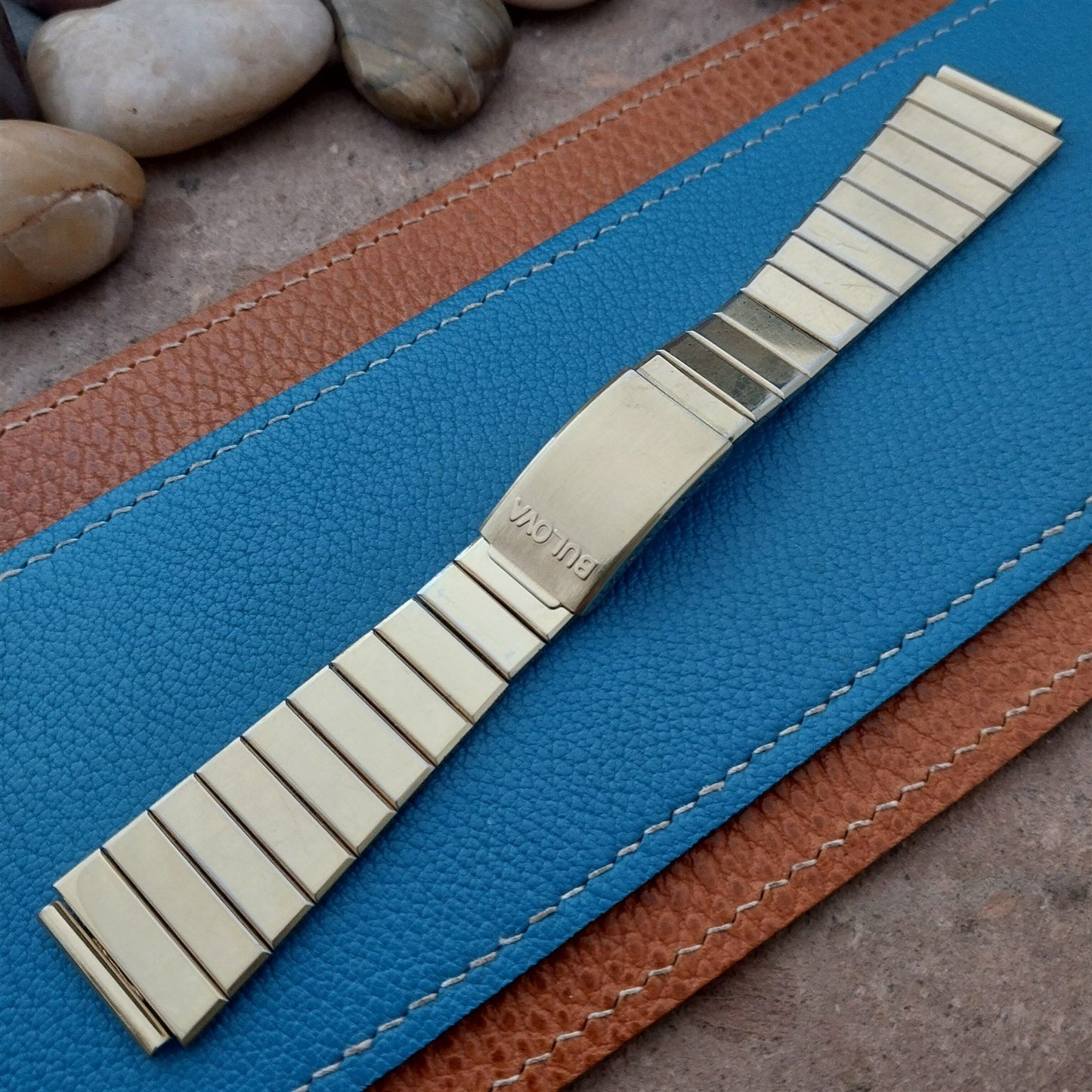 1970s Vintage Bulova Baldwin 19mm Gold-Tone Classic Watch Band