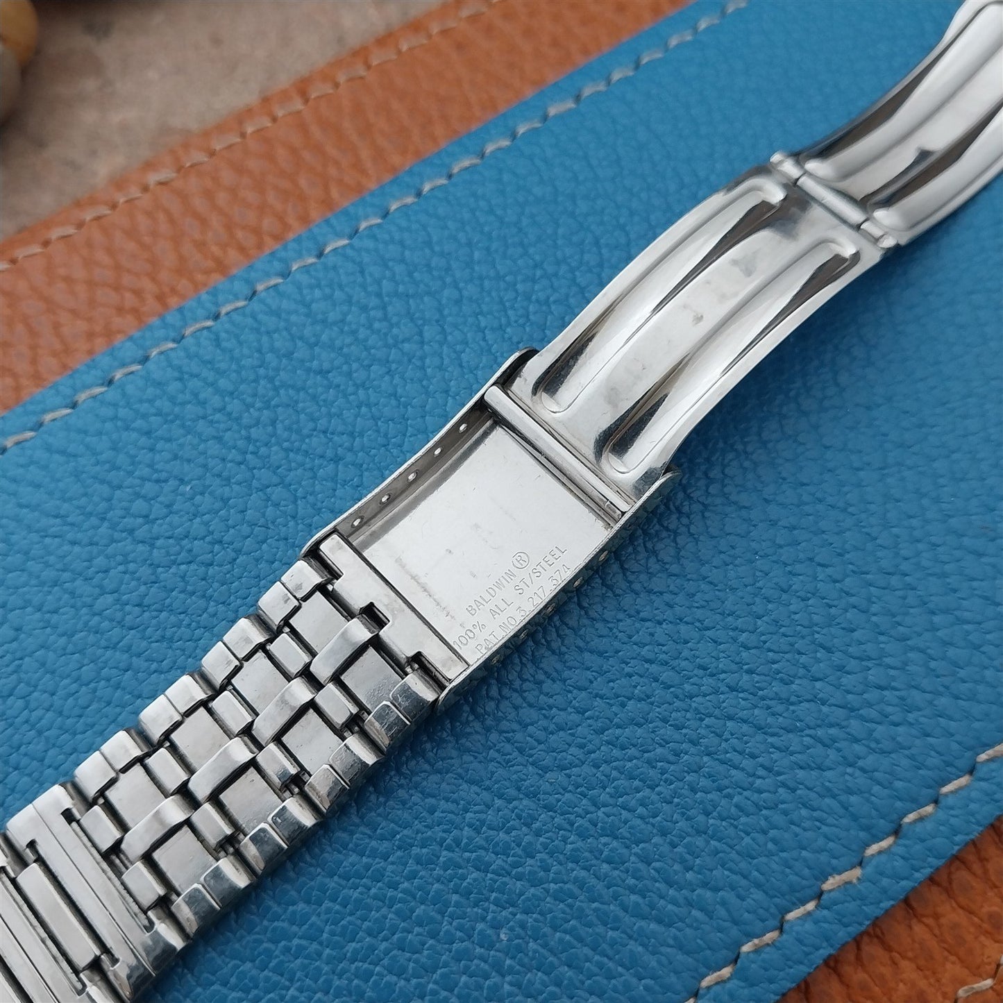 1970s Vintage Bulova Baldwin 19mm Gold-Tone Classic Watch Band