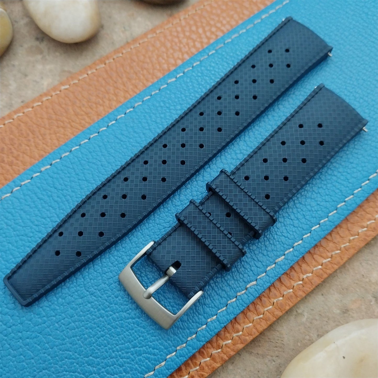 20mm FKM Rubber Blue Tapered Divers Watch Strap & Quick Release Spring Bars