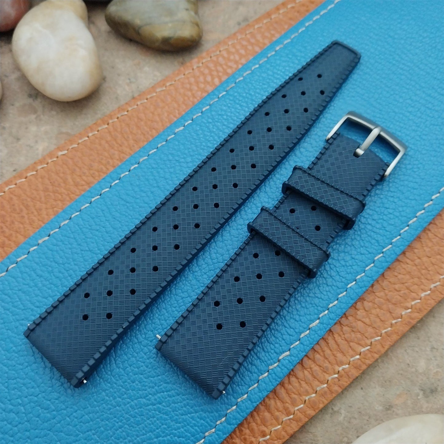 20mm FKM Rubber Blue Tapered Divers Watch Strap & Quick Release Spring Bars