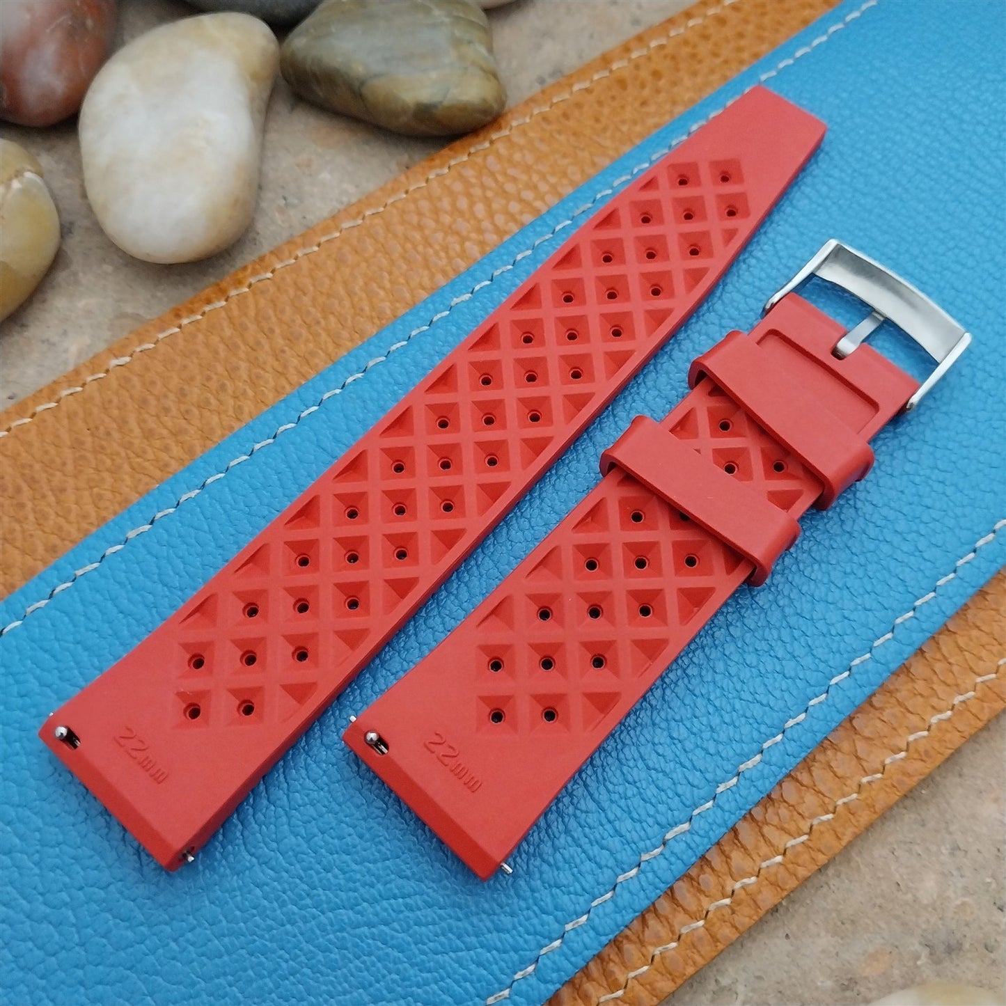 22mm FKM Tropical Red Tapered Divers Watch Strap & Quick Release Spring Bars