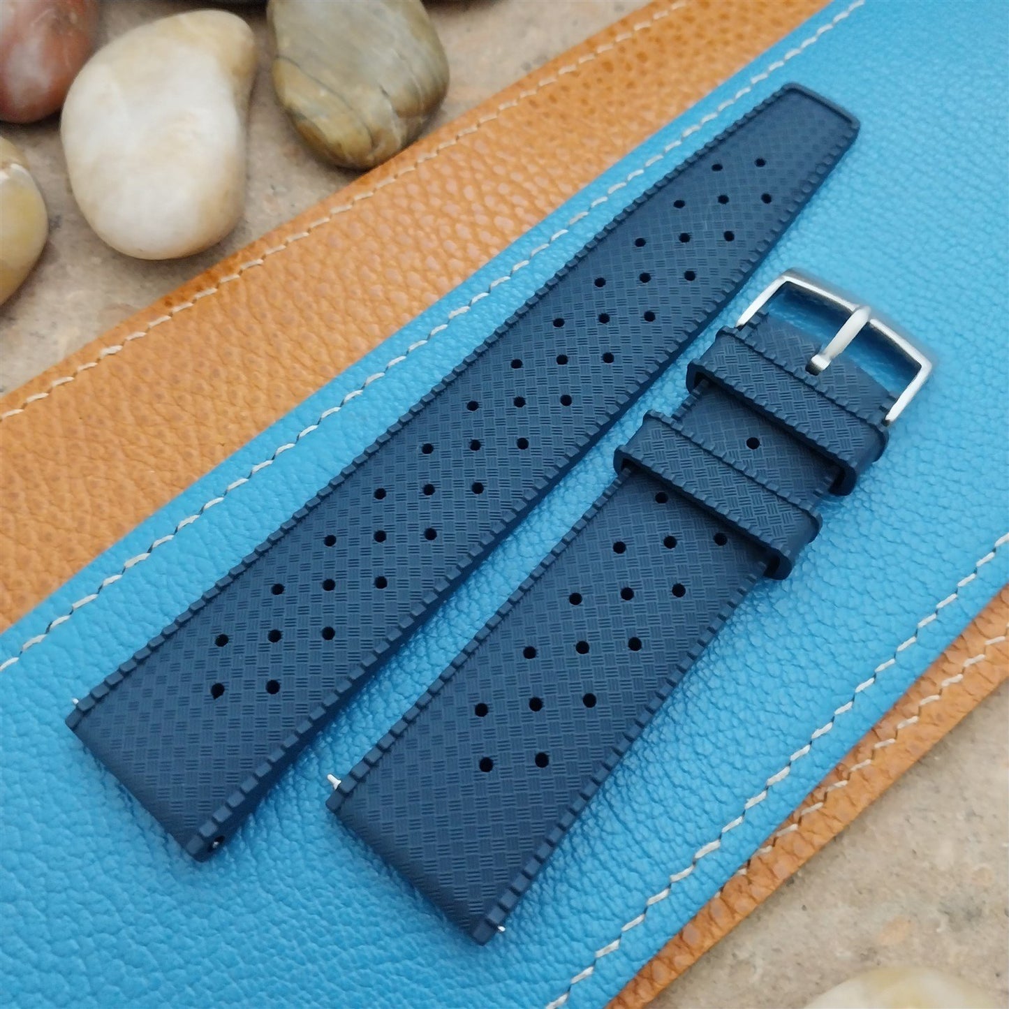 22mm FKM Tropical Blue Tapered Divers Watch Strap & Quick Release Spring Bars