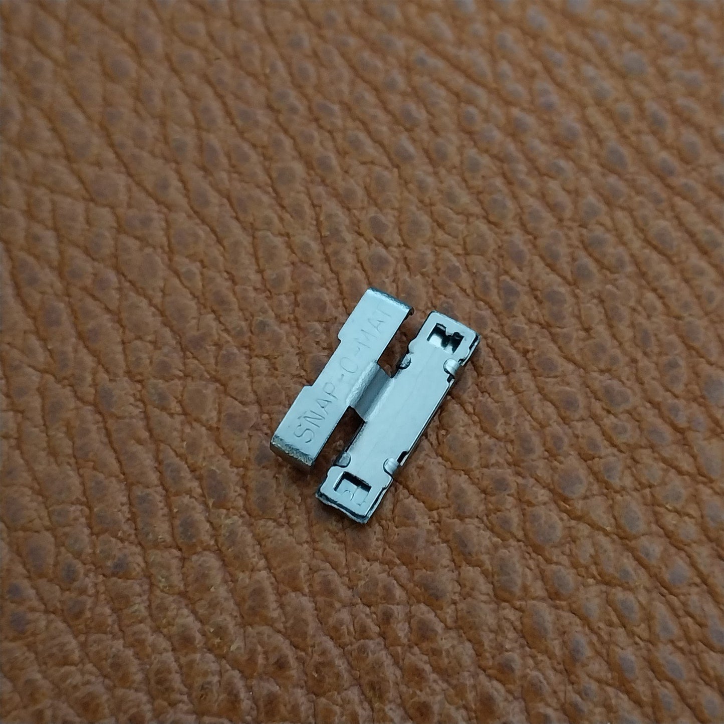 1 Lenox Snap-O-Mat Stainless Steel Unused LINK add 4mm to Vintage Watch Band