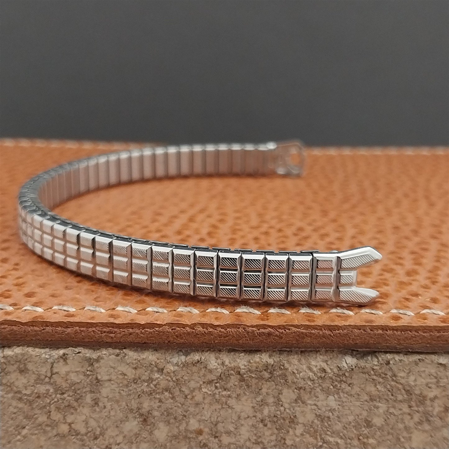 Vintage Speidel Ladies Classic Stretch Unused Stainless Cocktail Watch Band