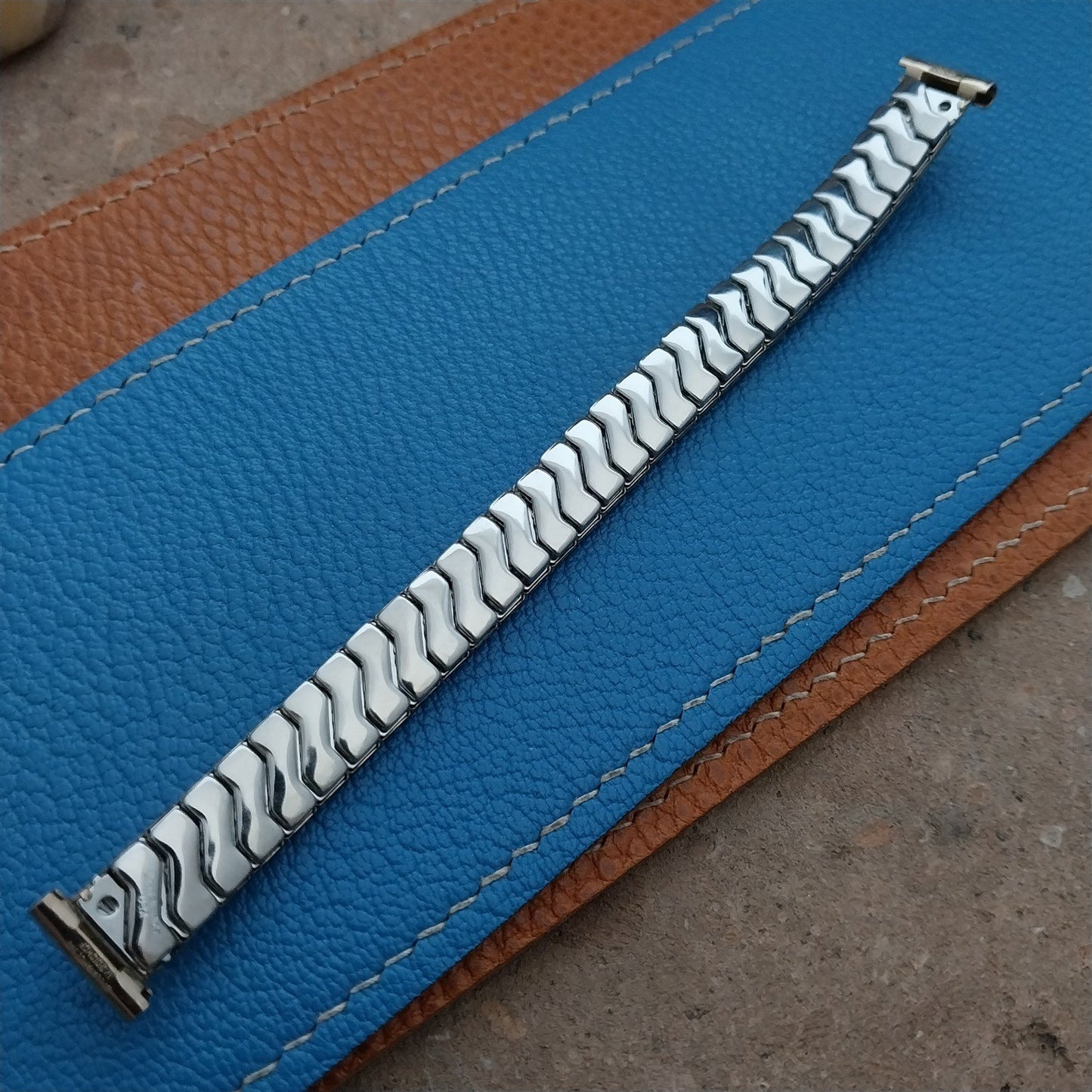 Vintage 1950s 1/2" Yellow Gold-Filled Bellavance NOS Classic Stretch Watch Band