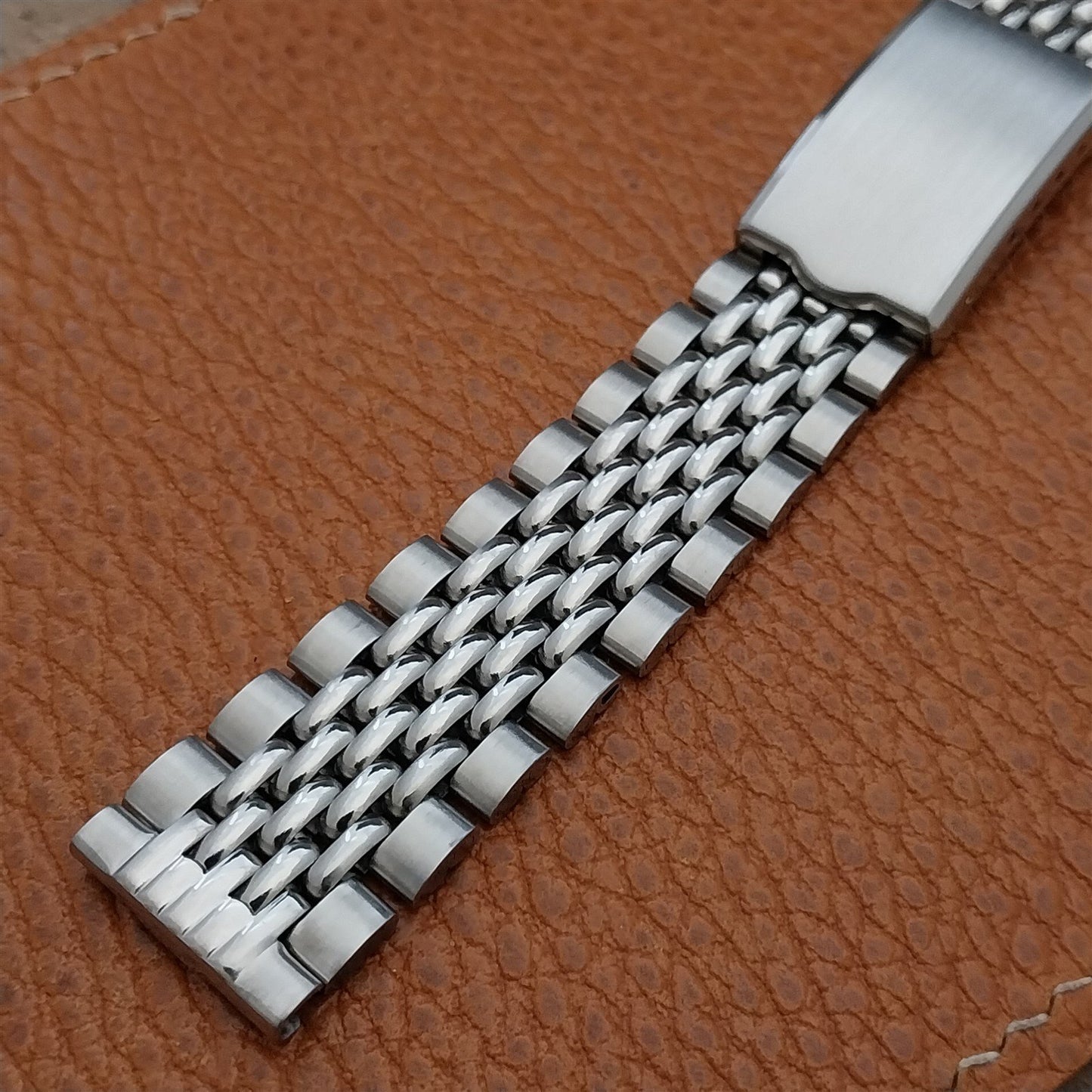 Vintage 17.2mm Stainless Steel Rice Beads Unused Classic 1960s Watch Band