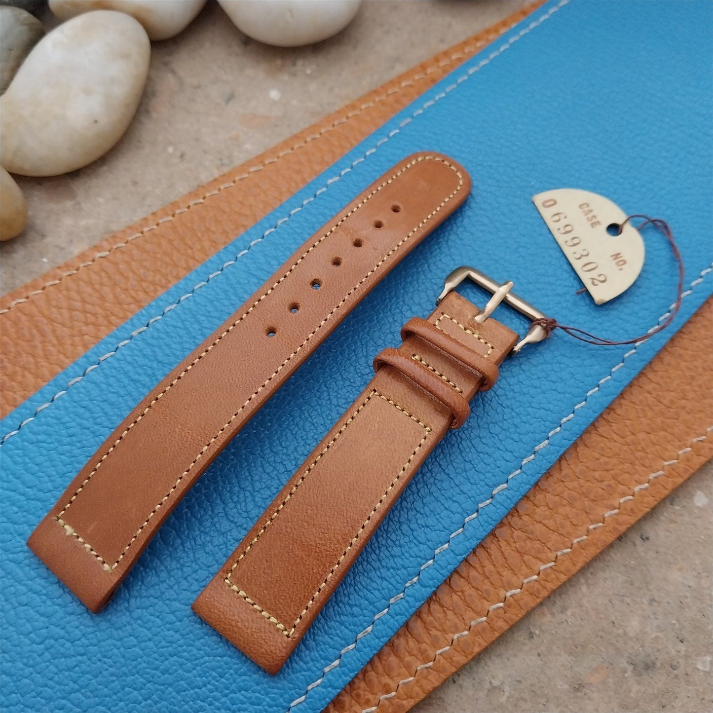 Classic 1950s 17.4mm Gruen Saddle Leather Unused nos Vintage Watch Strap