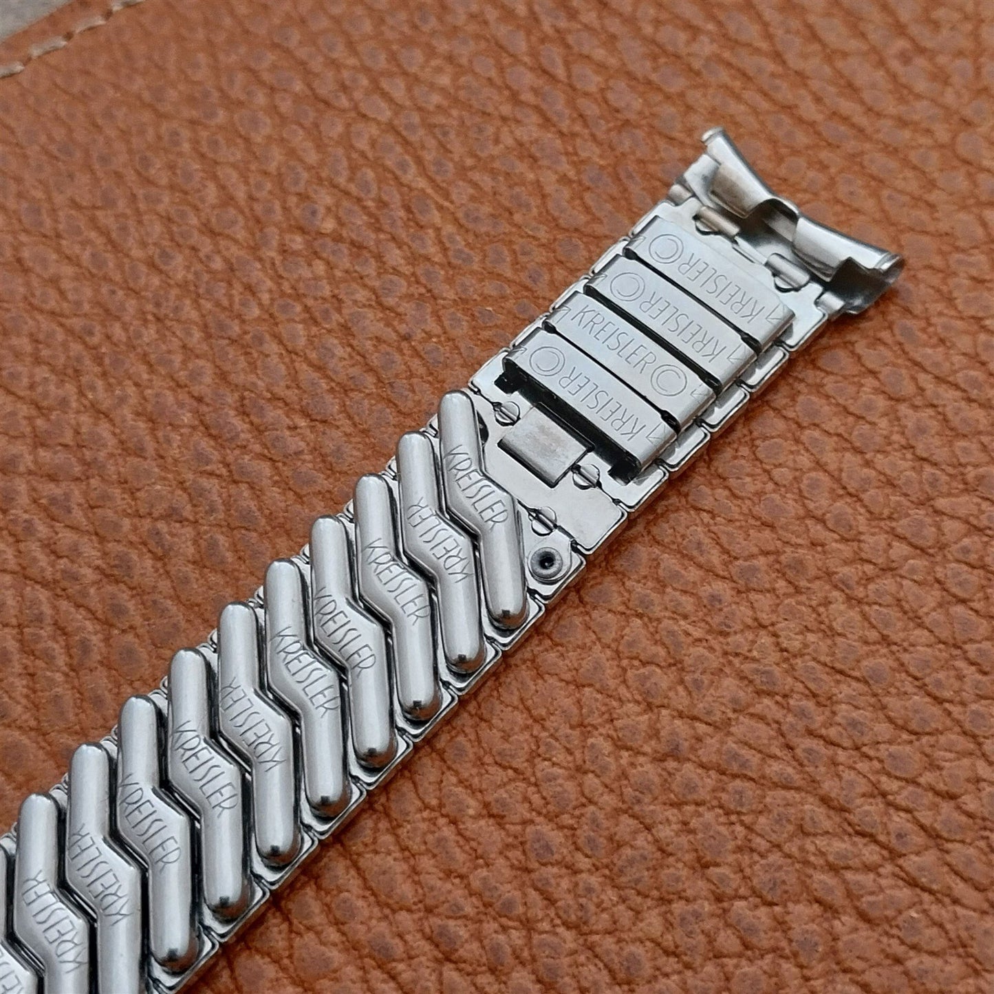 17mm Kreisler White Gold-Filled Classic Stretch Unused 1960s Vintage Watch Band