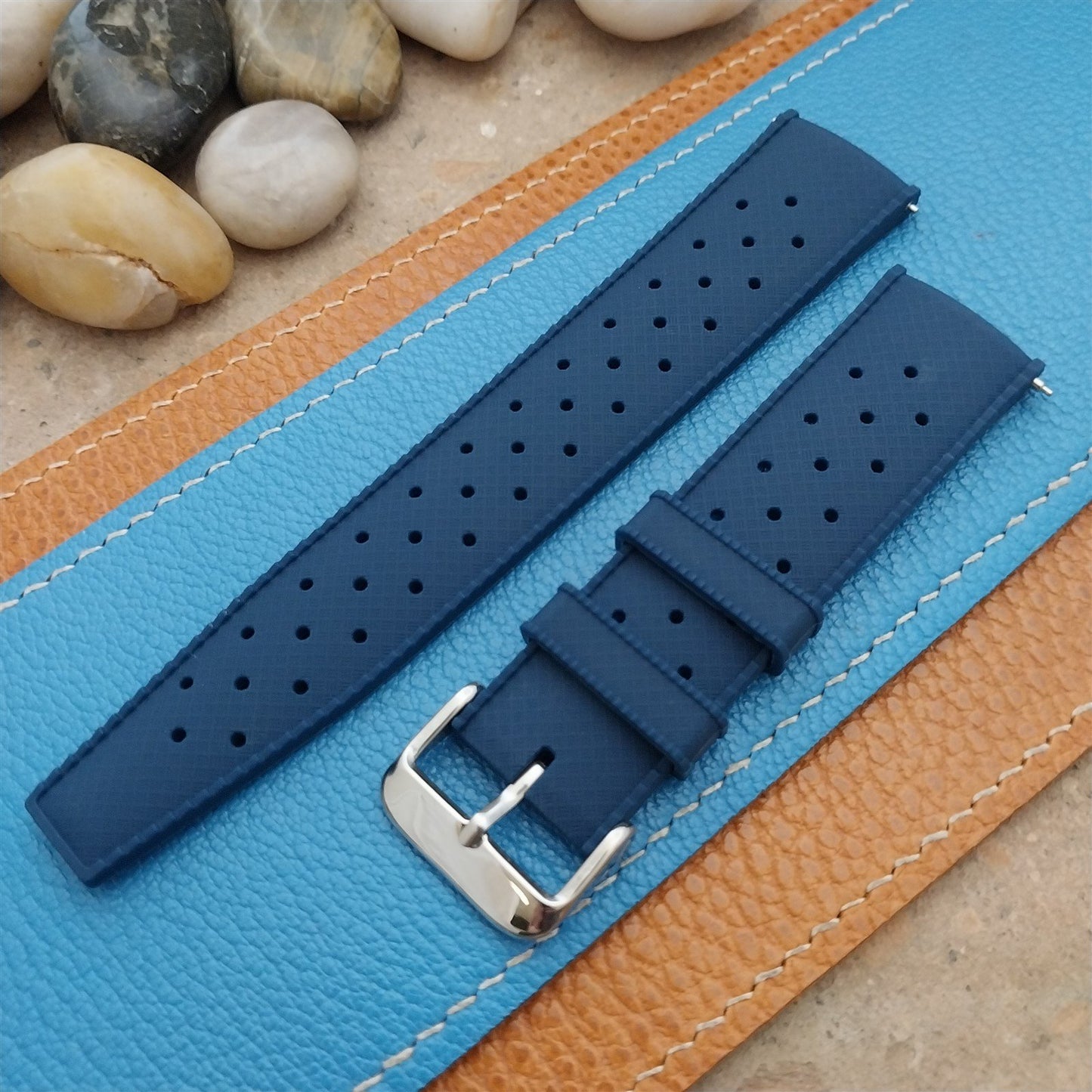 22mm FKM Tropical Blue Tapered Divers Watch Strap & Quick Release Spring Bars