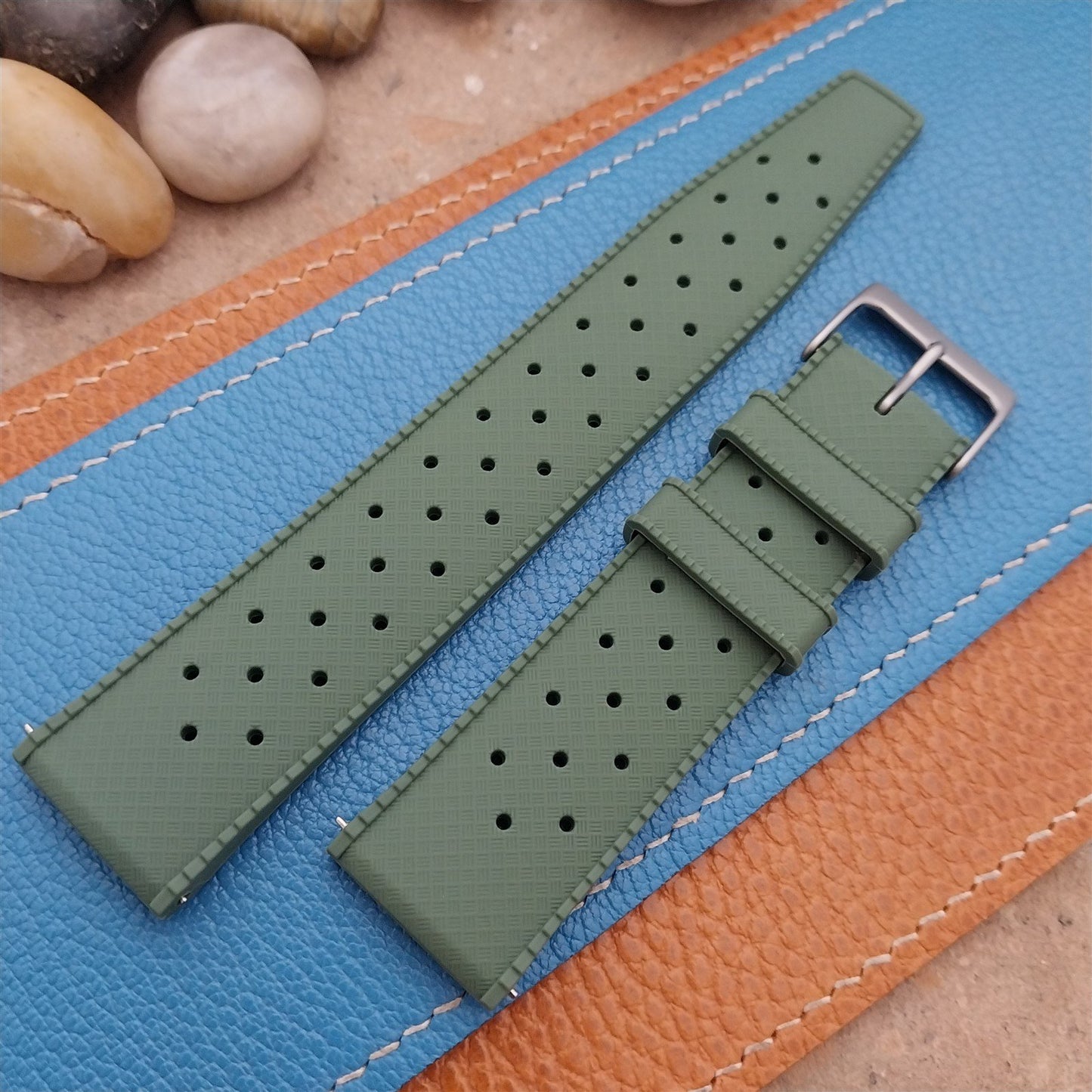 22mm FKM Tropical Green Divers Watch Strap QR Spring Bars & Bead Blasted Buckle