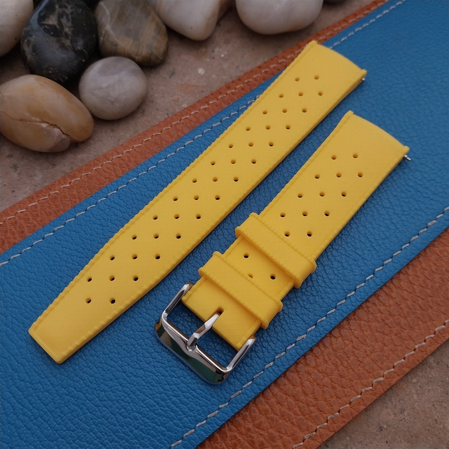 22mm FKM Tropical Yellow Tapered Divers Watch Strap & Quick Release Spring Bars