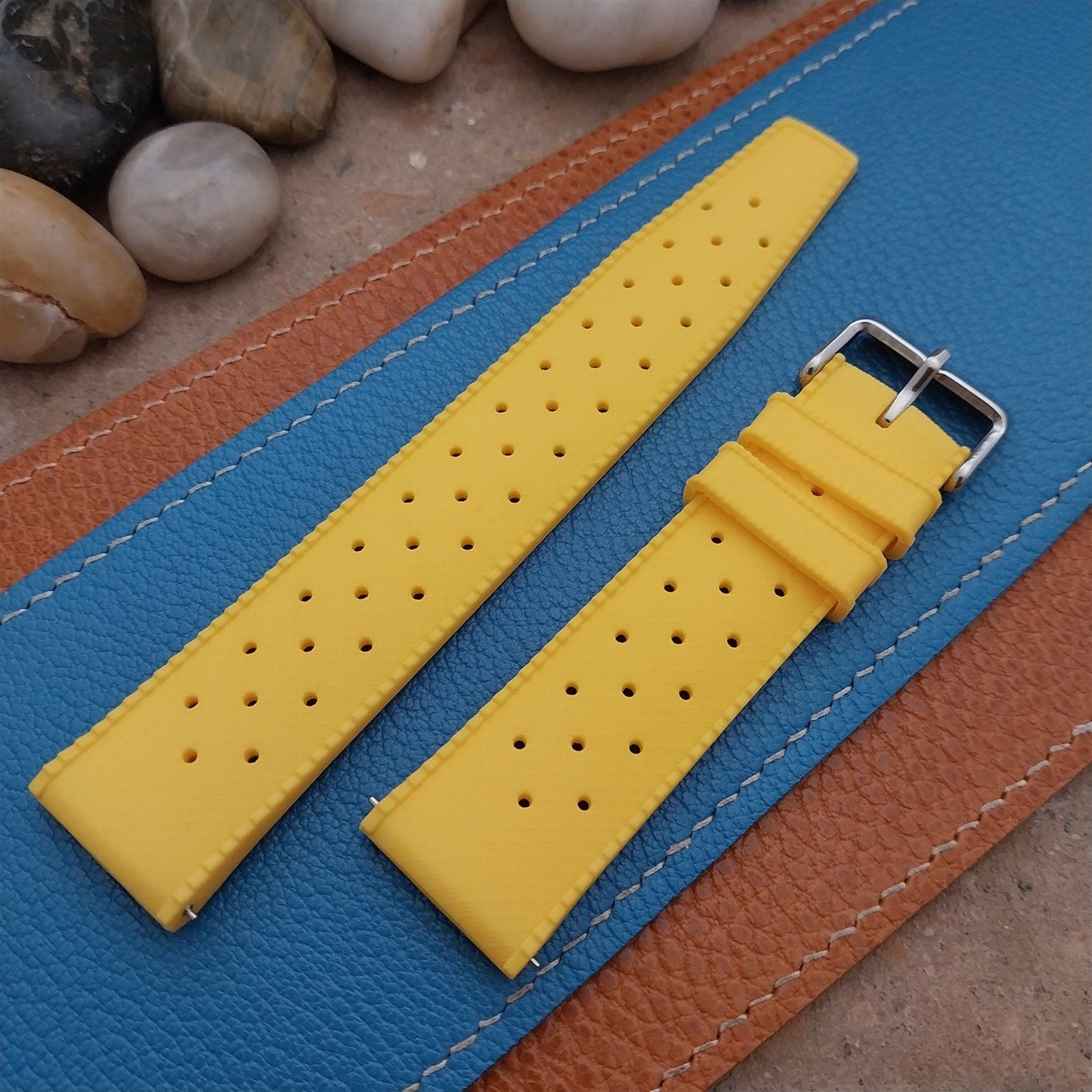 22mm FKM Tropical Yellow Tapered Divers Watch Strap & Quick Release Spring Bars