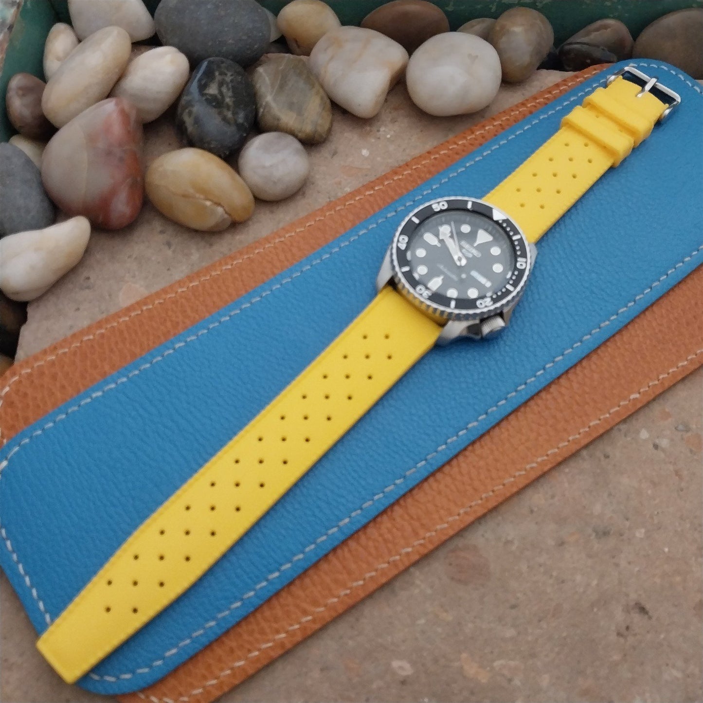 22mm FKM Tropical Yellow Tapered Divers Watch Strap & Quick Release Spring Bars