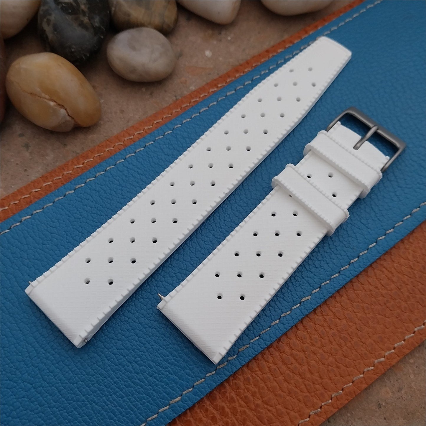 22mm FKM Tropical White Divers Watch Strap QR Spring Bars & Bead Blasted Buckle