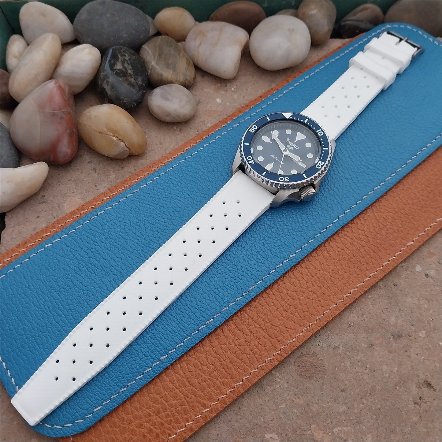 22mm FKM Tropical White Divers Watch Strap QR Spring Bars & Bead Blasted Buckle