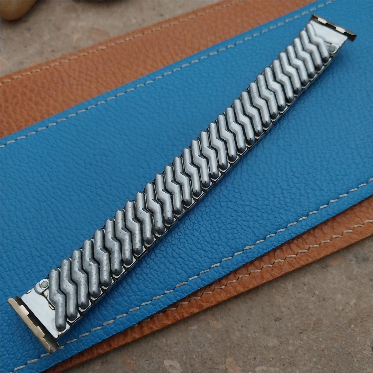 Vintage 18mm 17mm 16mm Gold-Filled Expansion Stonewall Unused 1950s Watch Band