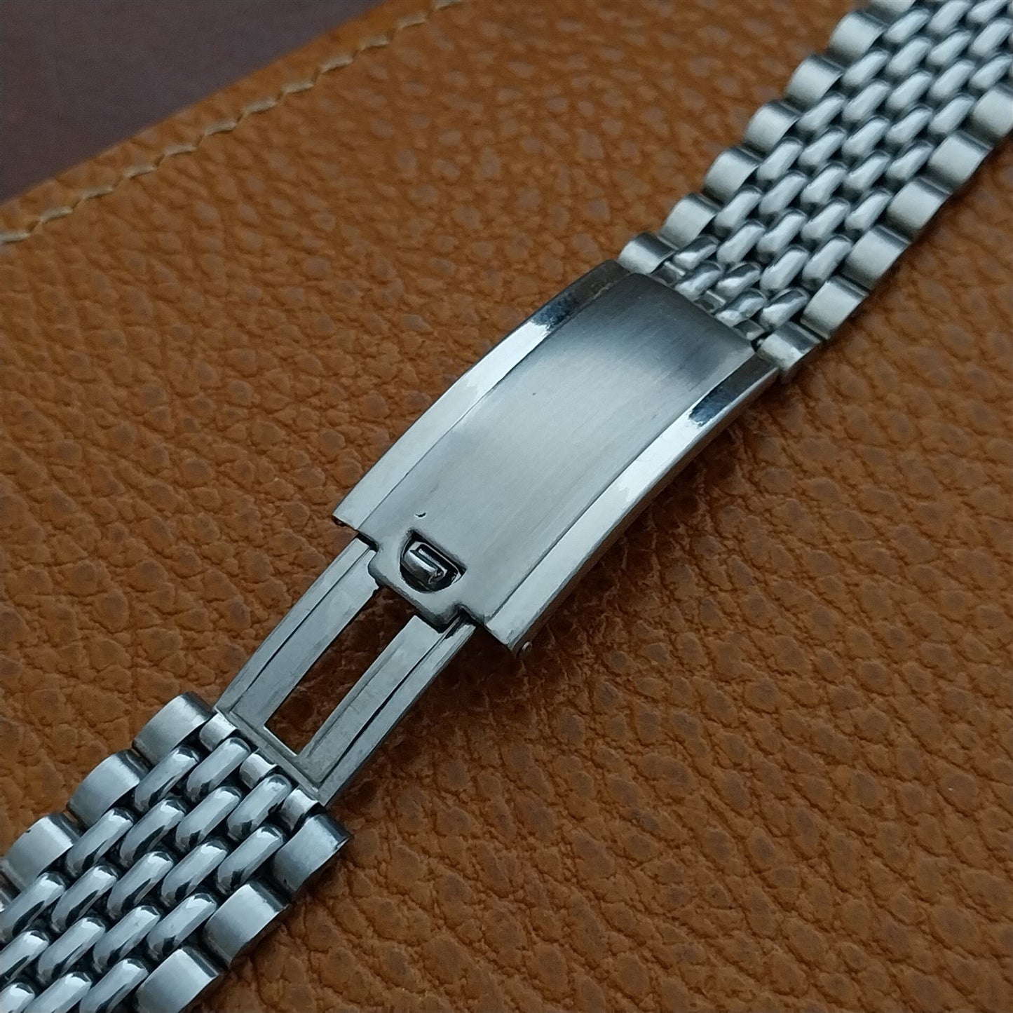 Vintage 17.4mm Prospect Beads of Rice Stainless Unused Classic 1960s Watch Band