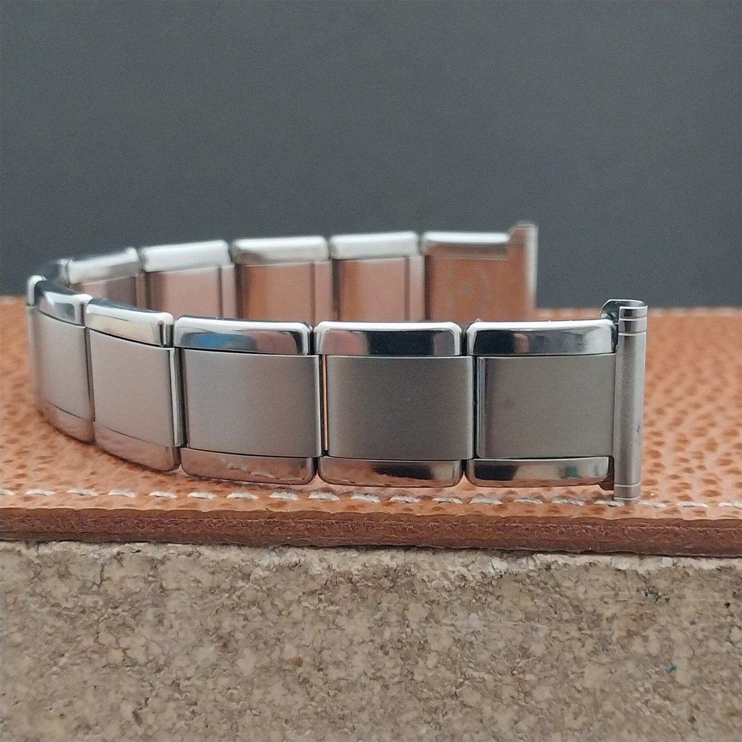 Vintage 19mm 18mm 17mm AP Wire Lug Stainless Steel 1950s Unused Watch Band