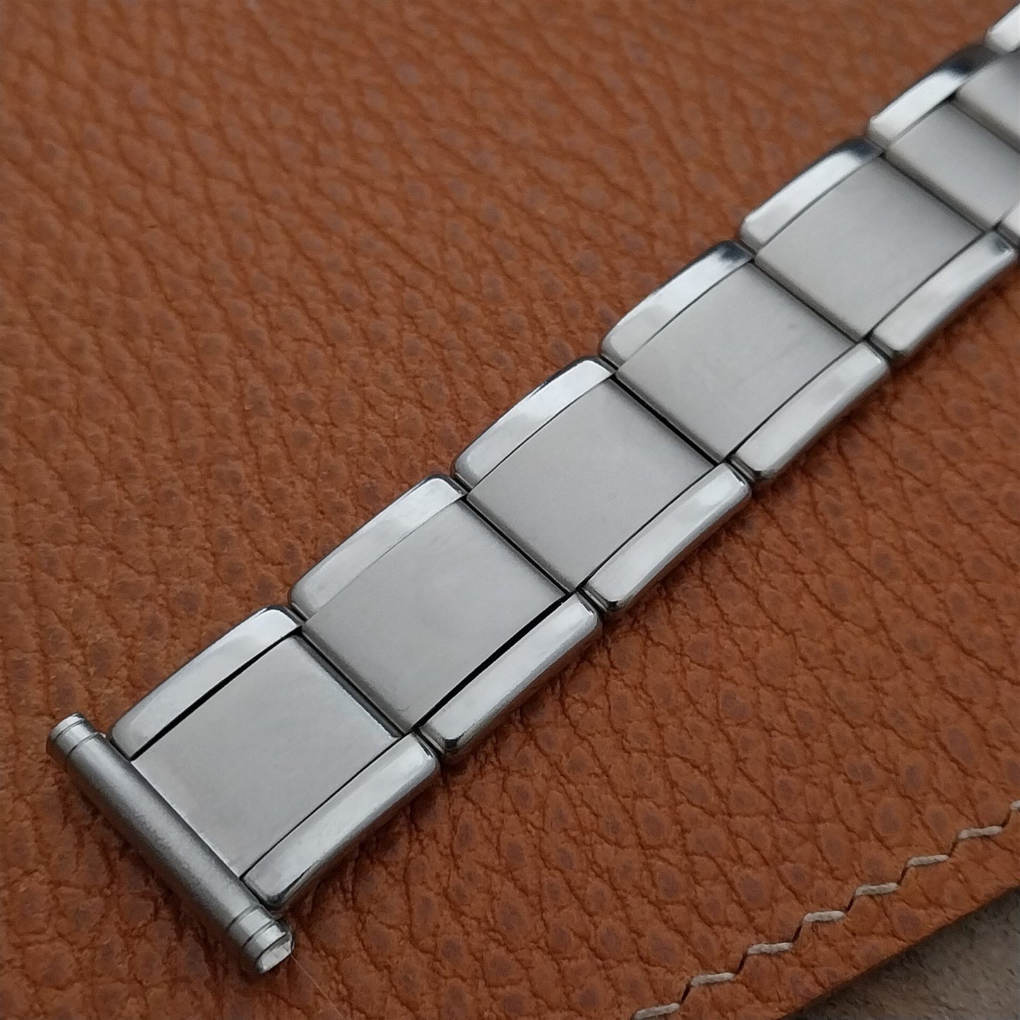 Vintage 19mm 18mm 17mm AP Wire Lug Stainless Steel 1950s Unused Watch Band