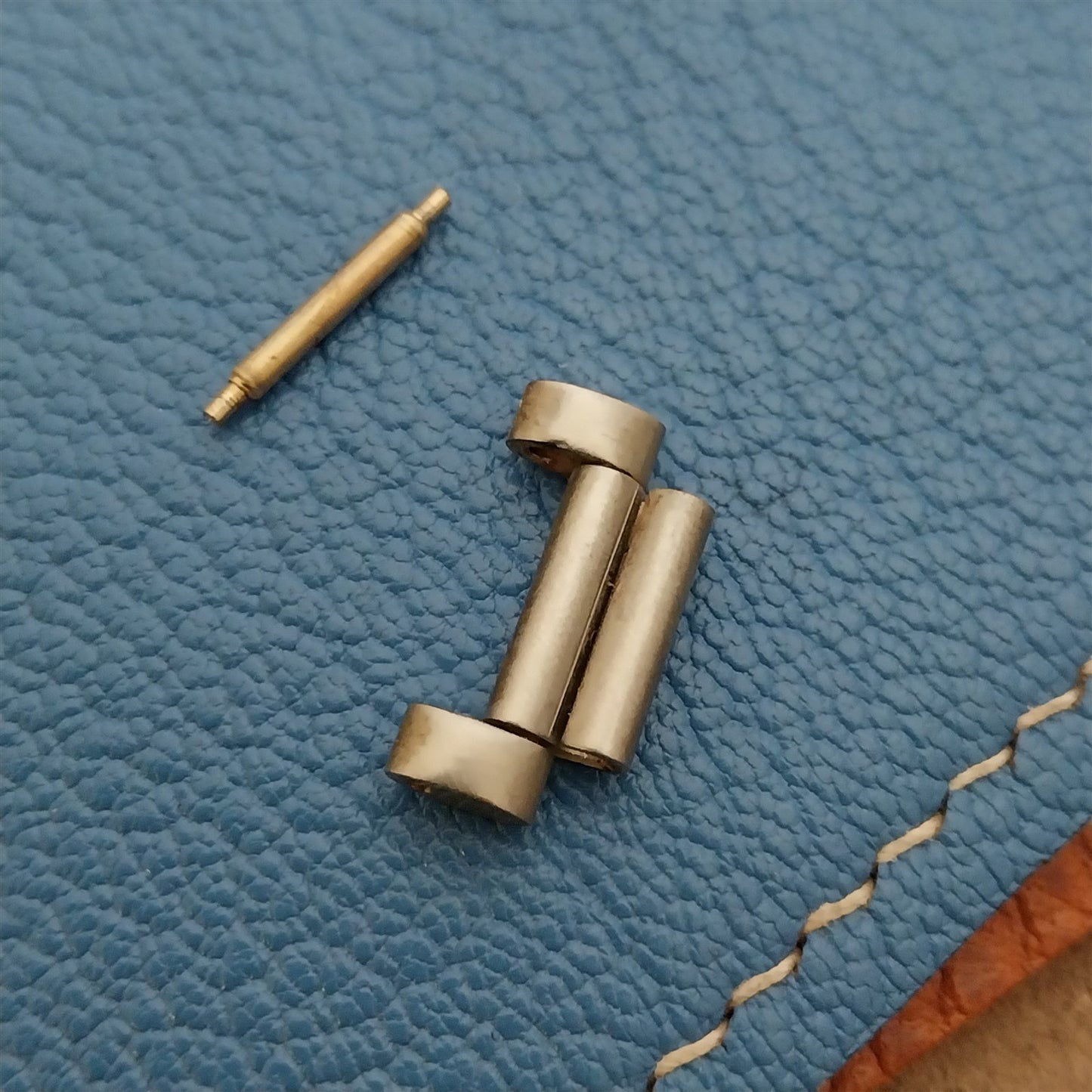 Vintage 1960s-1970s Yellow Gold Tone JB Champion Unused Watch Band Link