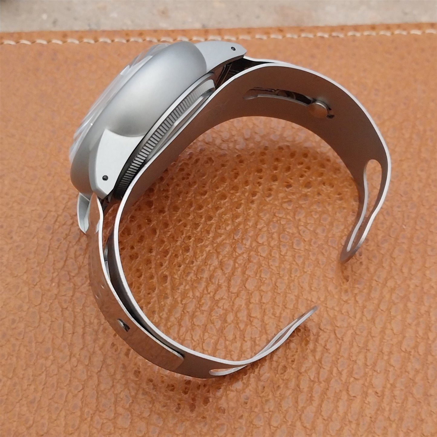 Military Style Field Watch & Don Juan Guardsman Stainless Steel Cuff