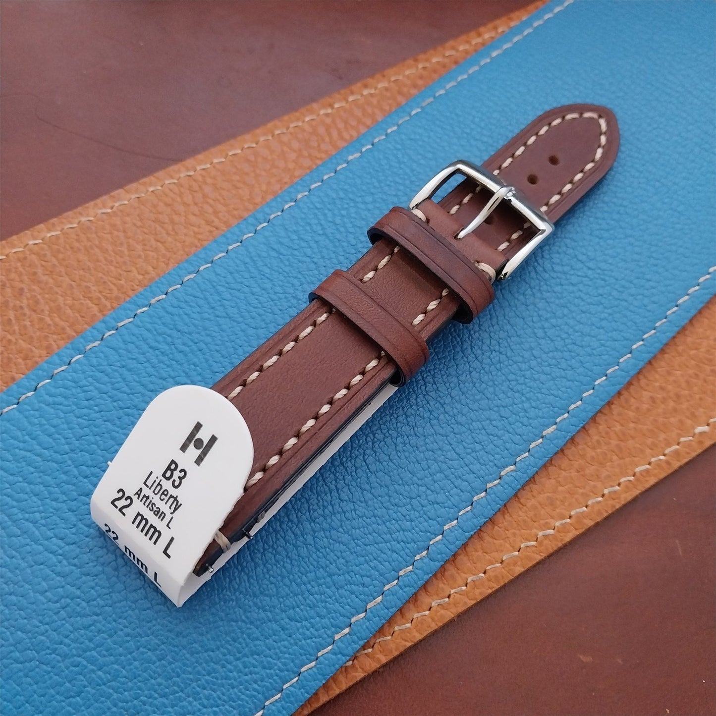 Brown 22mm Hirsch Liberty Artisan Leather Classic Tapered 22/20 Watch Strap