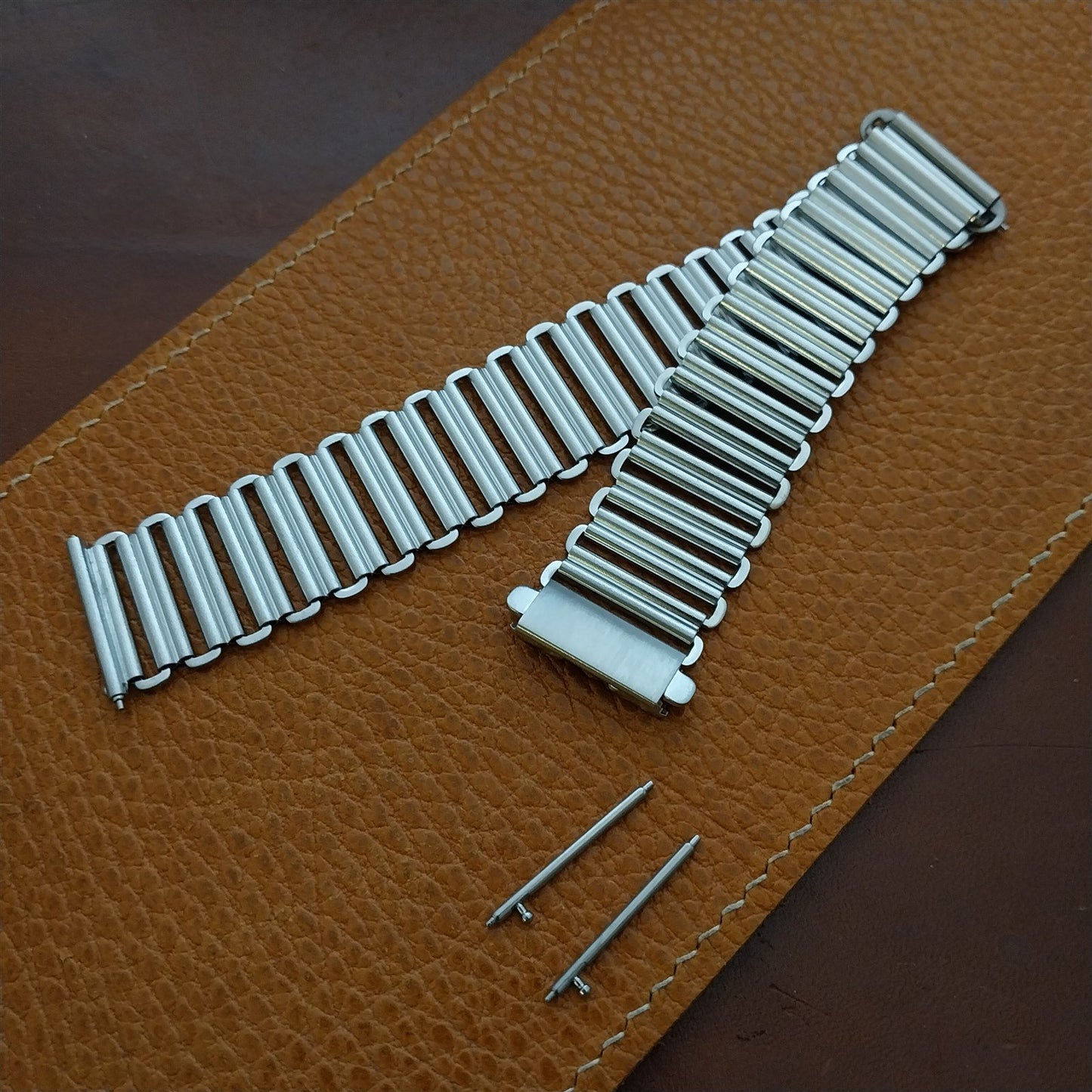 22mm Stainless Steel Vintage Style Bonklip Watch Band & QR Spring Bars