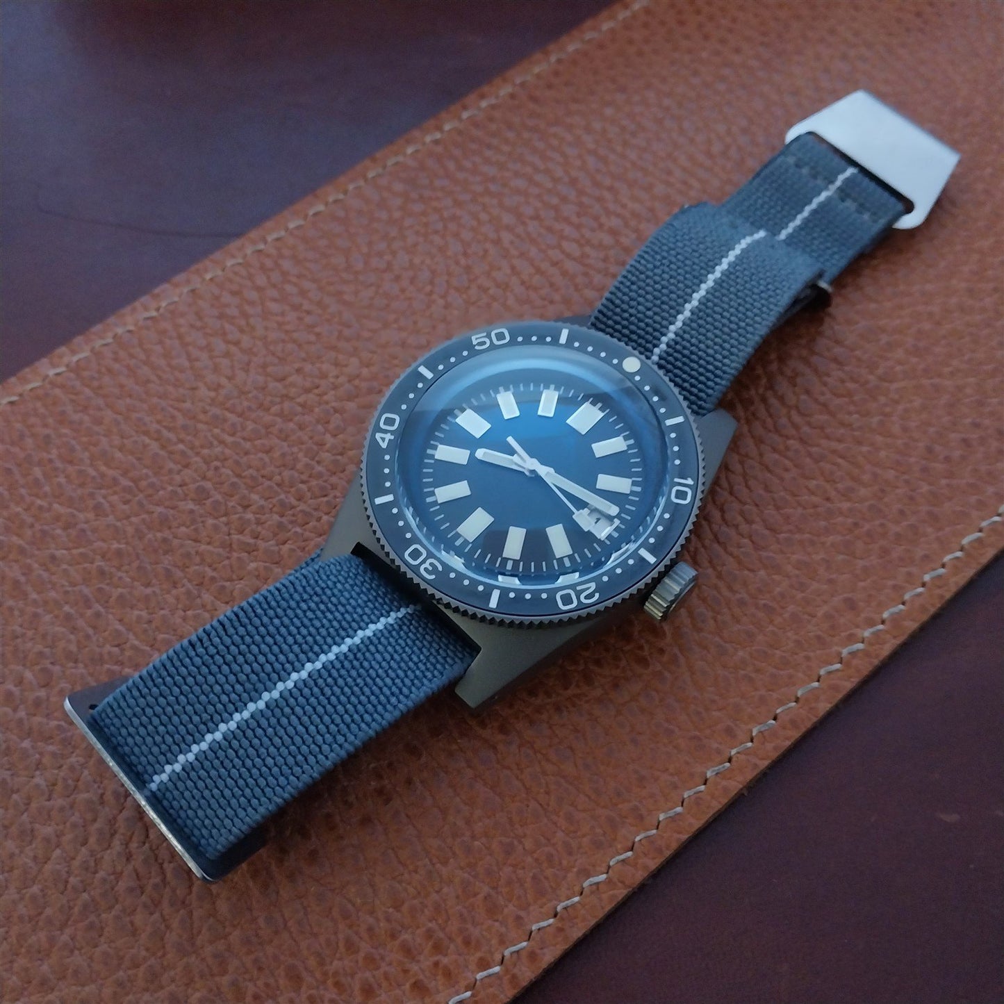 20mm Marine Nationale MN French Parachute Gray & White Elastic Watch Strap