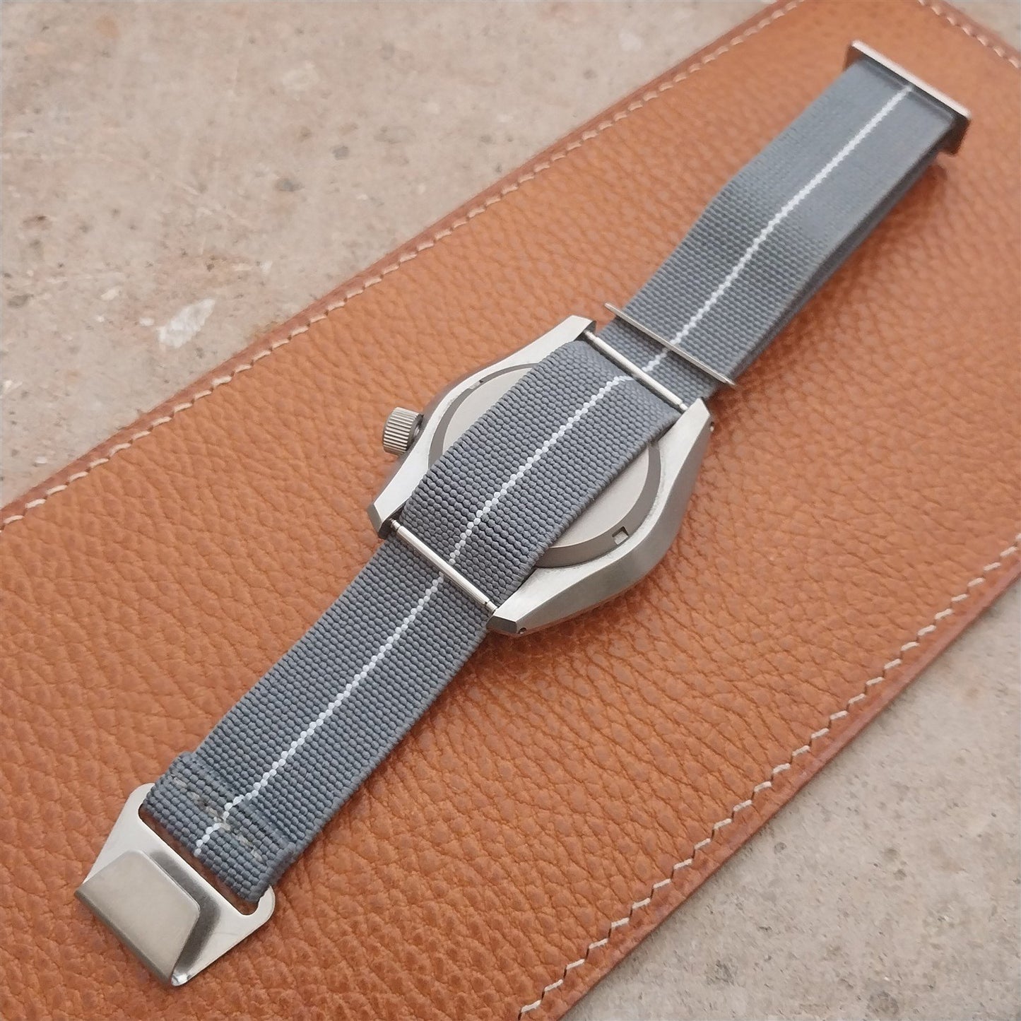 20mm Marine Nationale MN Parachute Elastic Gray & White Watch Strap