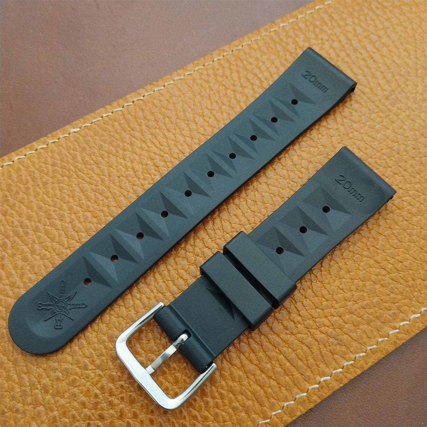 20mm TPU Rubber Black 6105 Waffle Divers Watch Strap