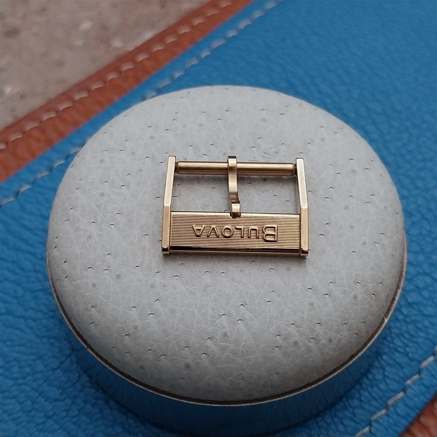 16mm Vintage Bulova Logo Yellow Gold-Tone Unused Watch Strap Buckle