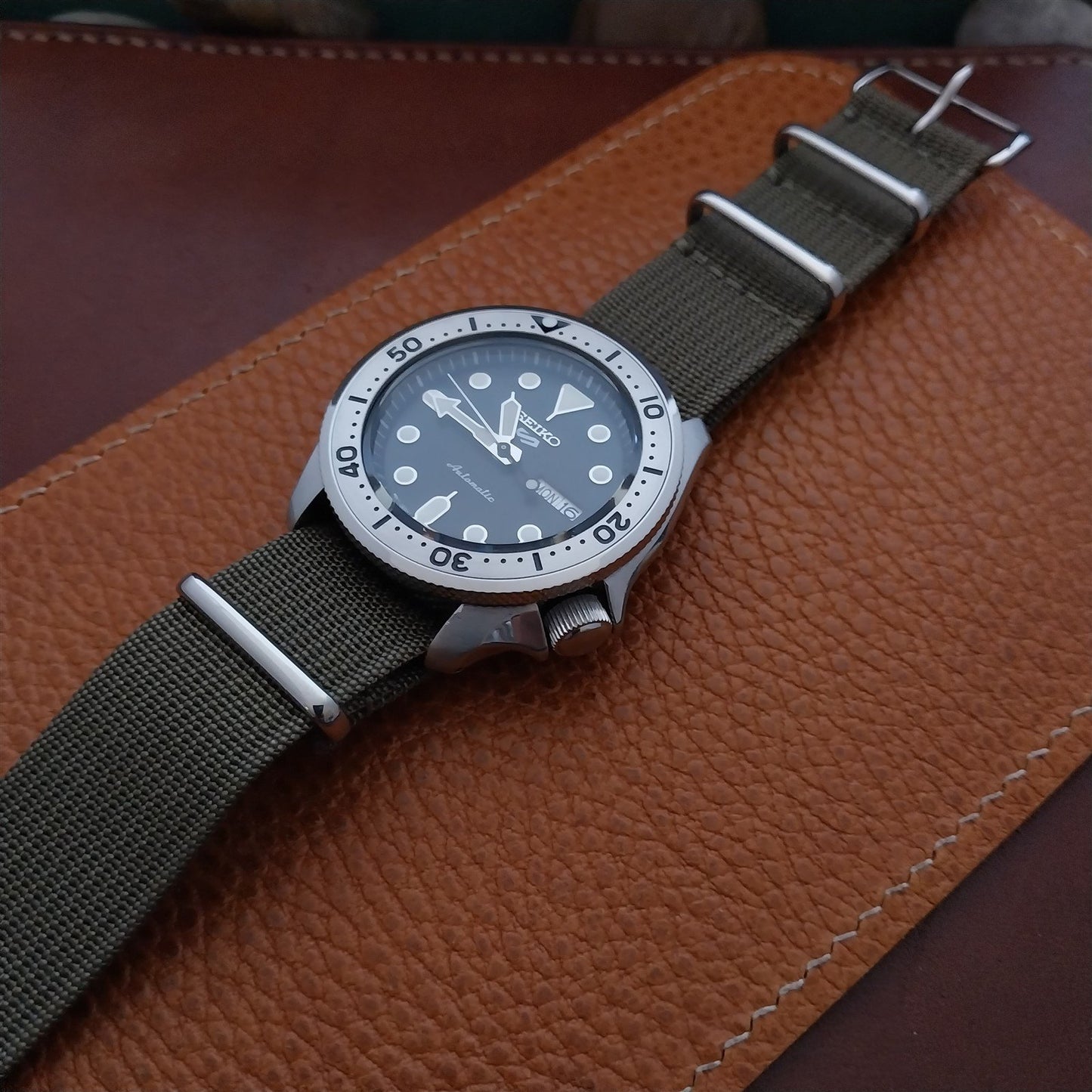 22mm Ribbed Black Nylon Classic G10 MoD Watch Strap