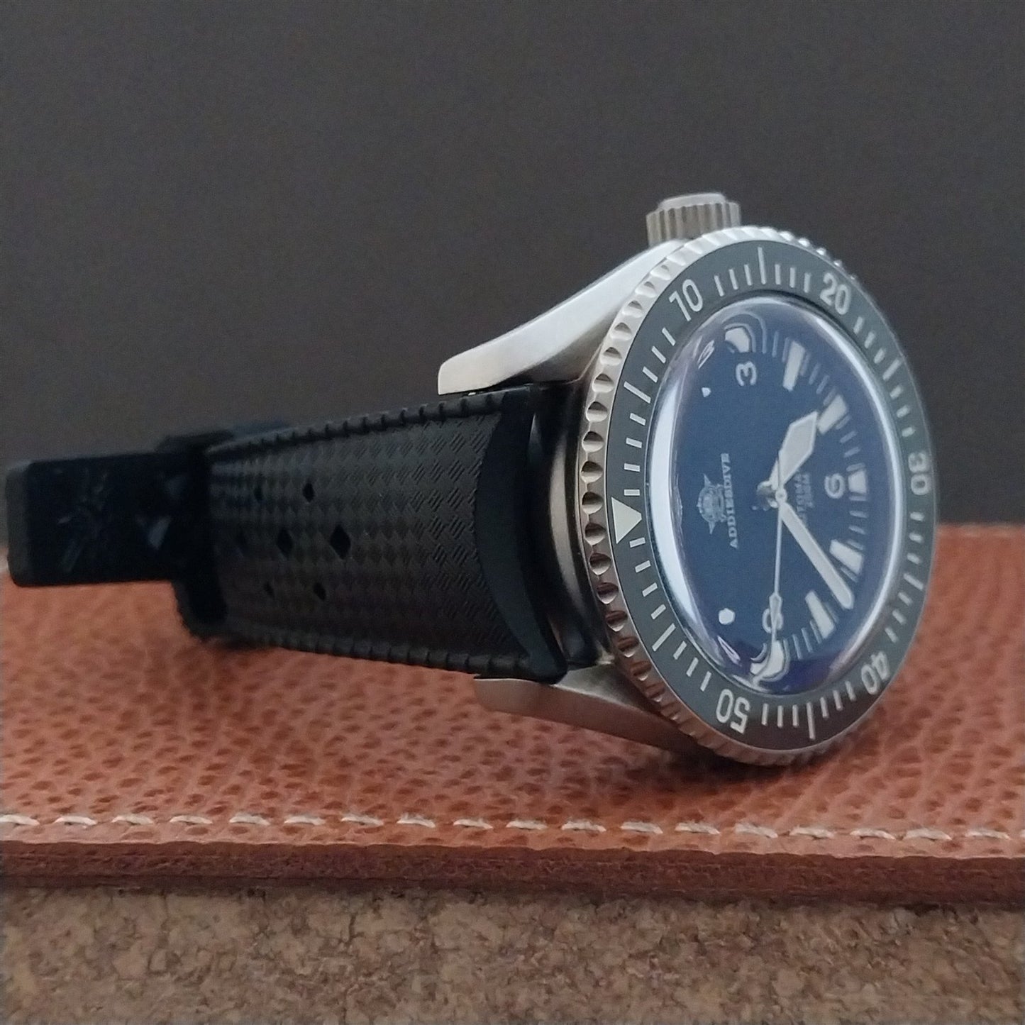20mm Curved End FKM Rubber Black Tropical Vintage Style Diver Watch Strap