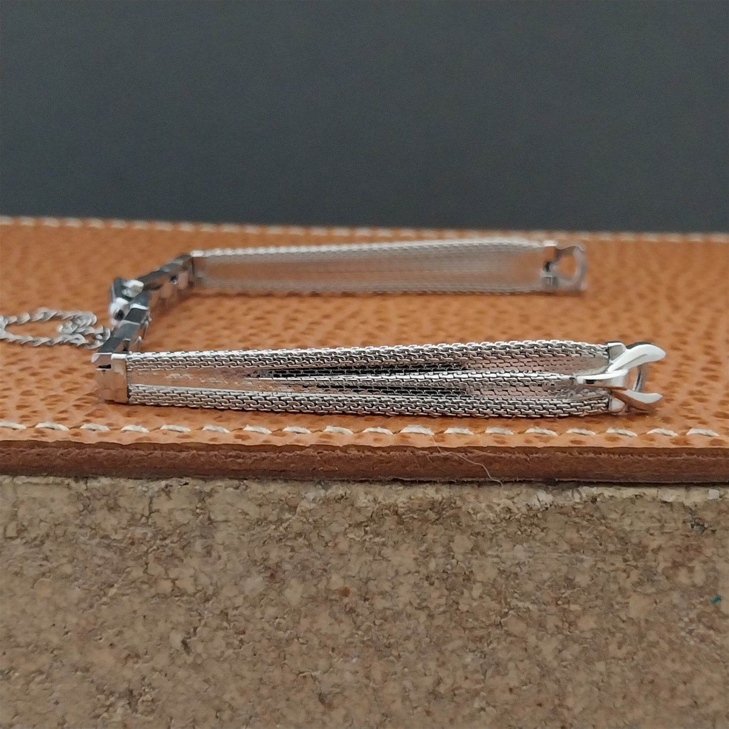 Speidel White Gold-Fill Mesh Unused 1960s Vintage Ladies Cocktail Watch Band