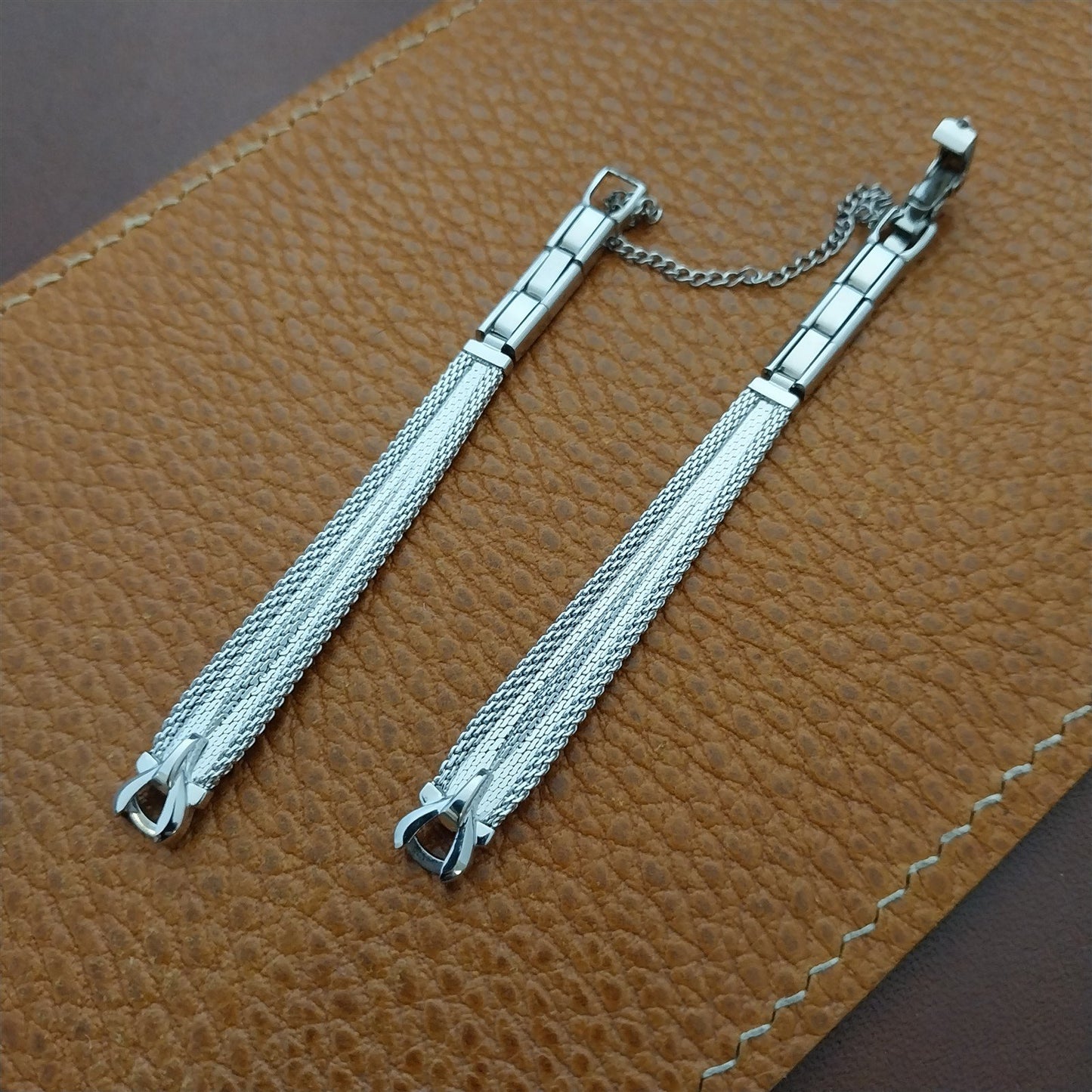 Speidel White Gold-Fill Mesh Unused 1960s Vintage Ladies Cocktail Watch Band