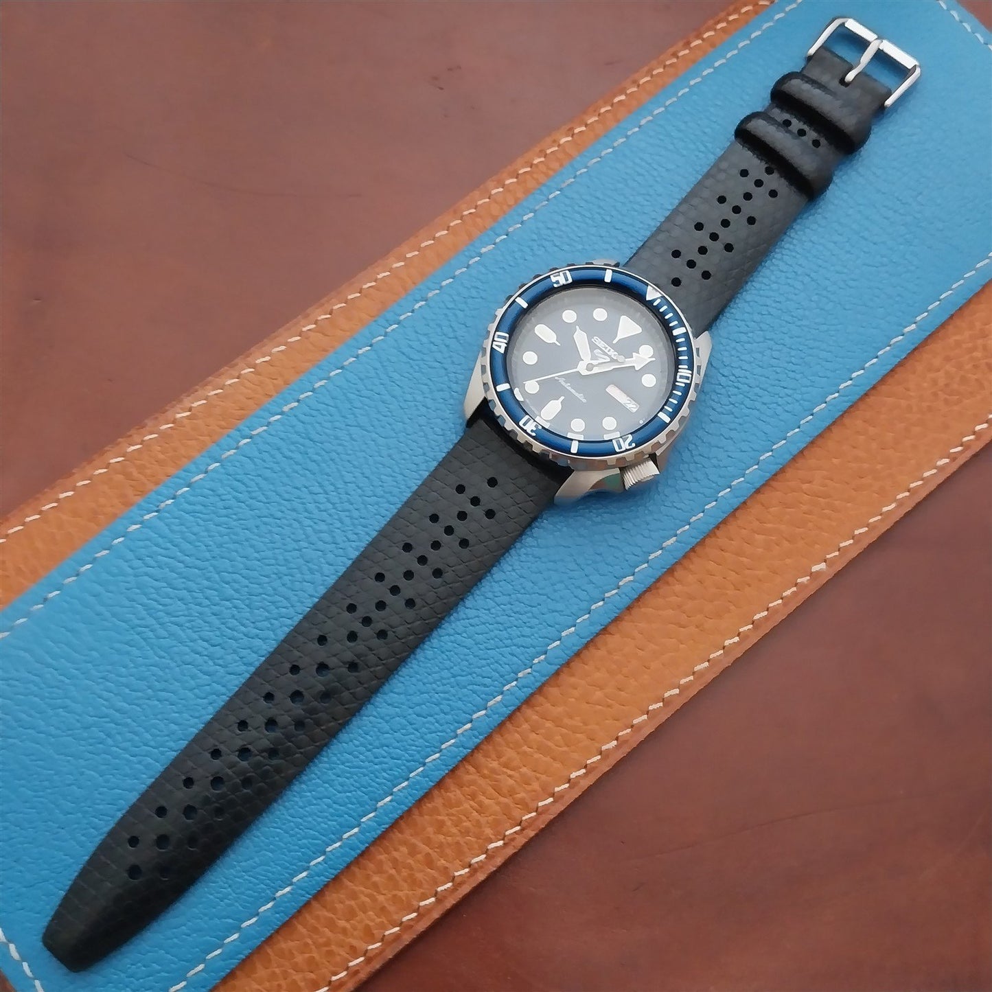 22mm Rubber Black Tropical Vintage 1960s 1970s Style Diver Watch Strap