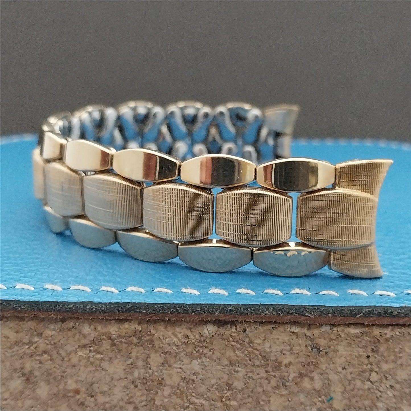 Vintage 17.2mm Gold-Filled Apex Unused NOS Classic 1950s Watch Band