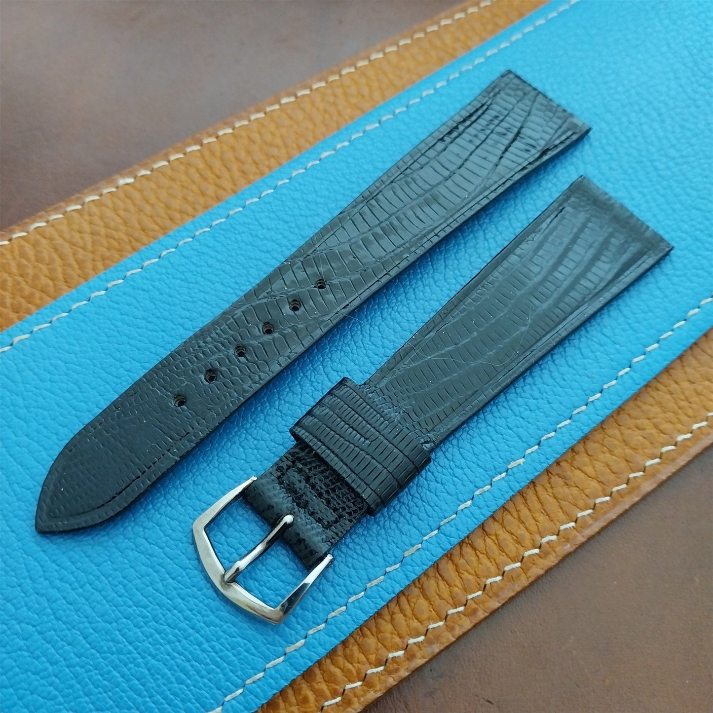 Vintage 22mm Black Lizard Long Classic Tapered 22/16 Unused Watch Strap