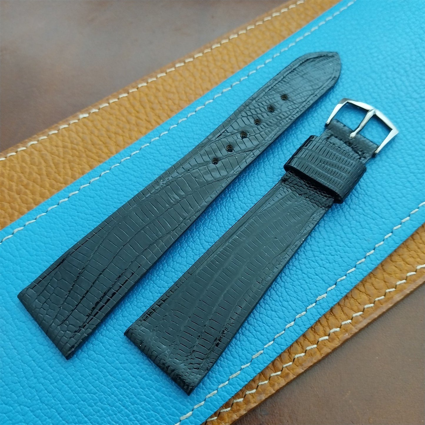 Vintage 22mm Black Lizard Long Classic Tapered 22/16 Unused Watch Strap